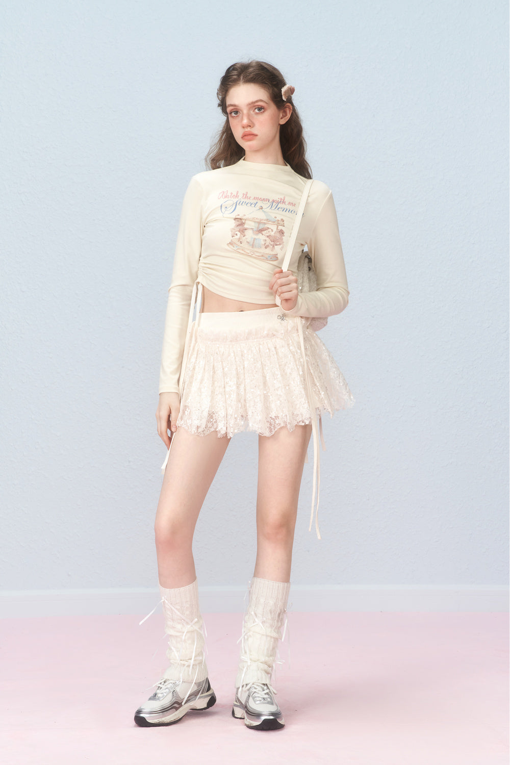 Mock Neck Printed Crop T-Shirt With Ruched Waist