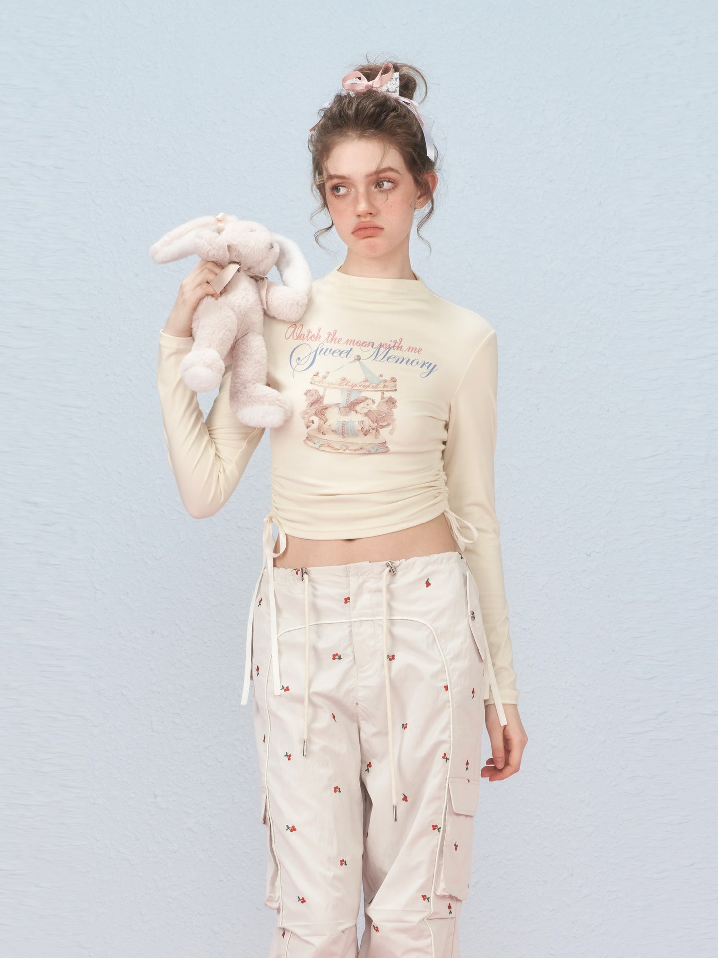 Mock Neck Printed Crop T-Shirt With Ruched Waist