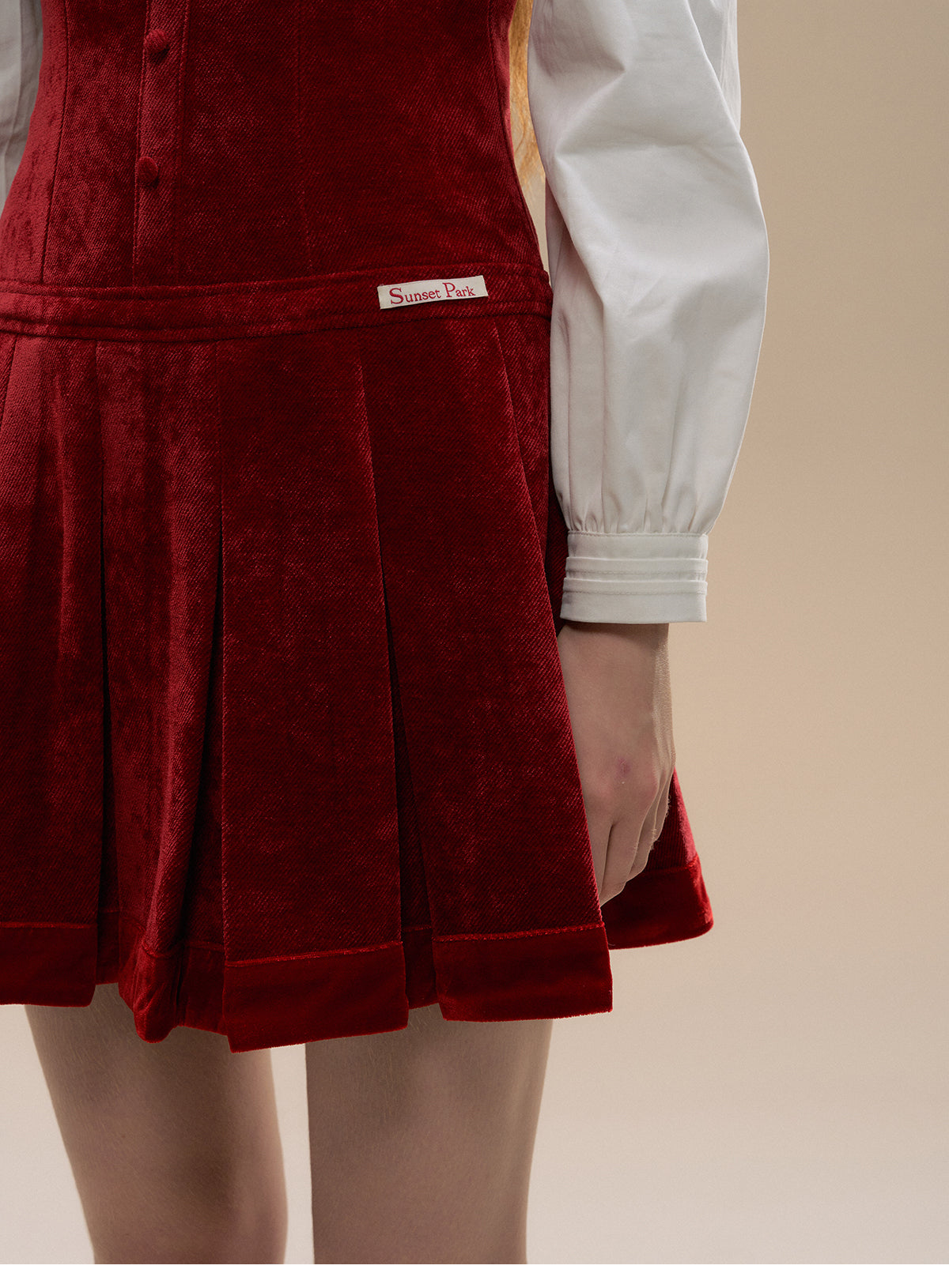 Sleeveless Velvet Pleated Mini Dress