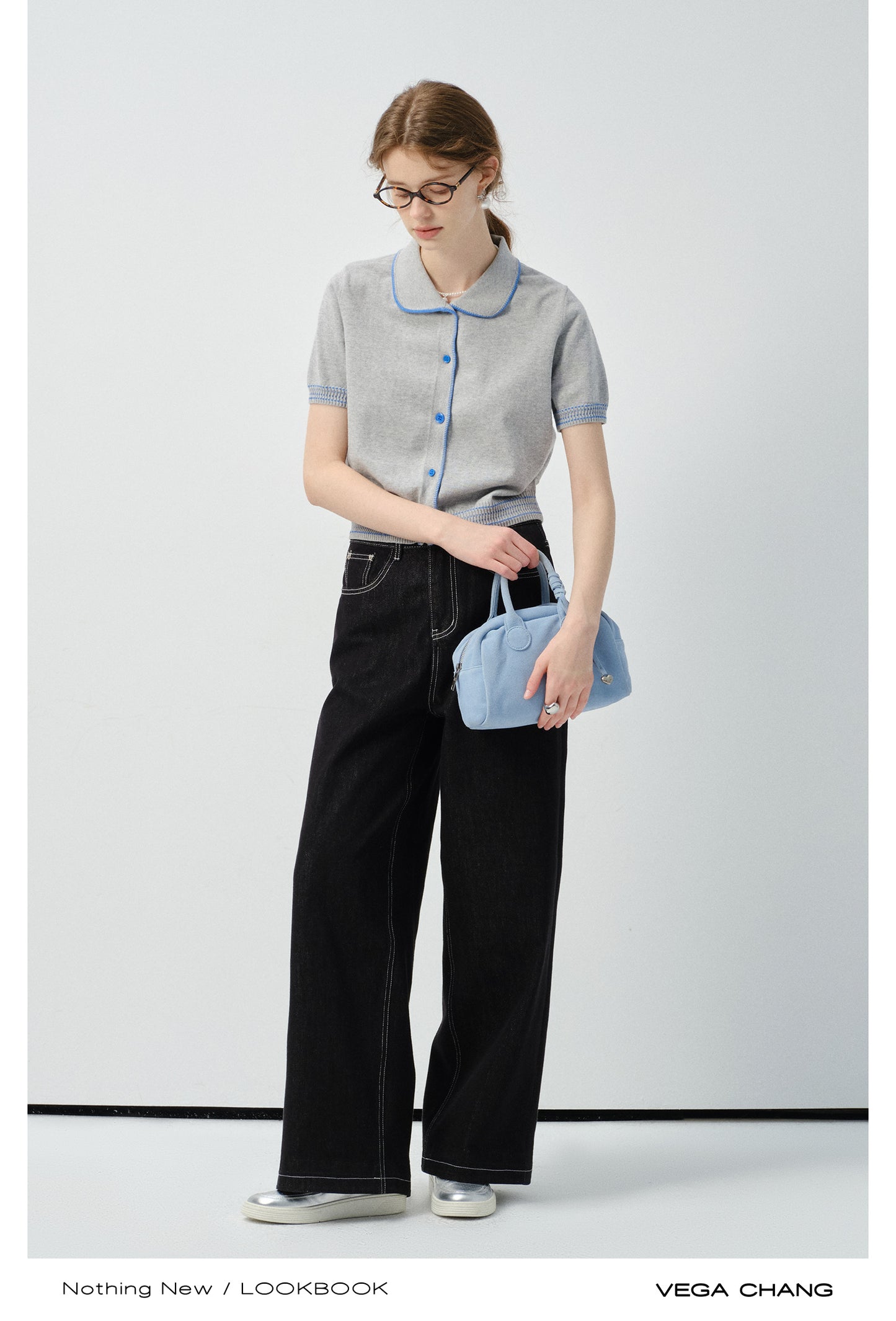 Straight-Leg Jeans With Contrast Stitching