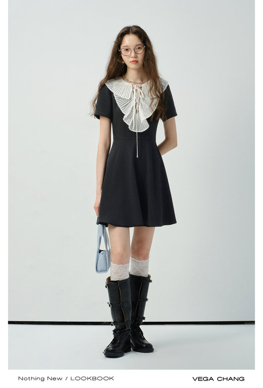Victorian-Inspired Contrast Bib Dress