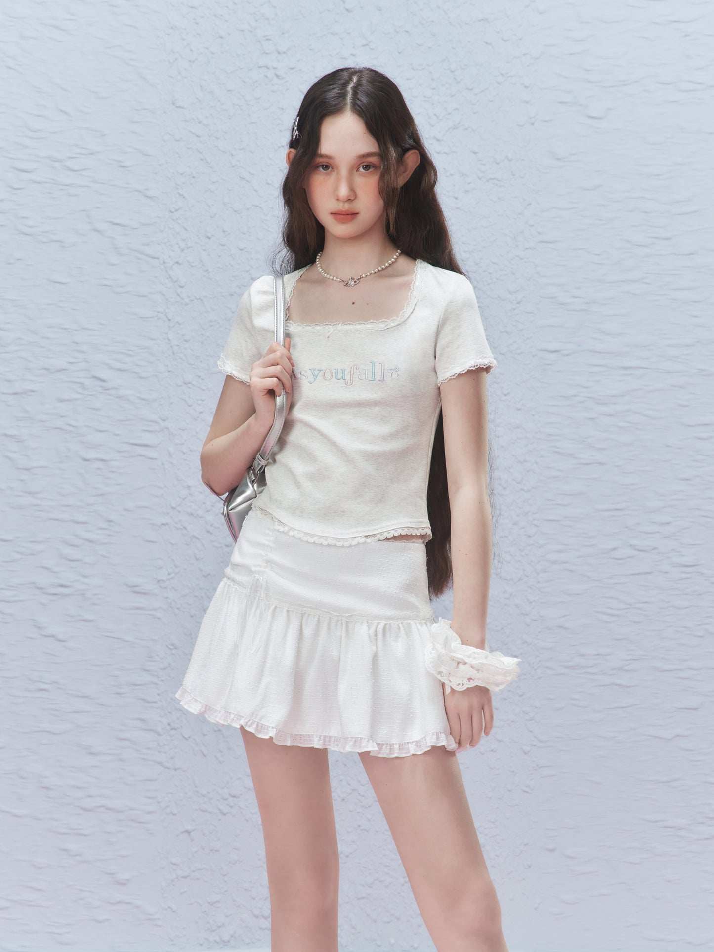 Embroidered Fitted Tee With Curved Hem