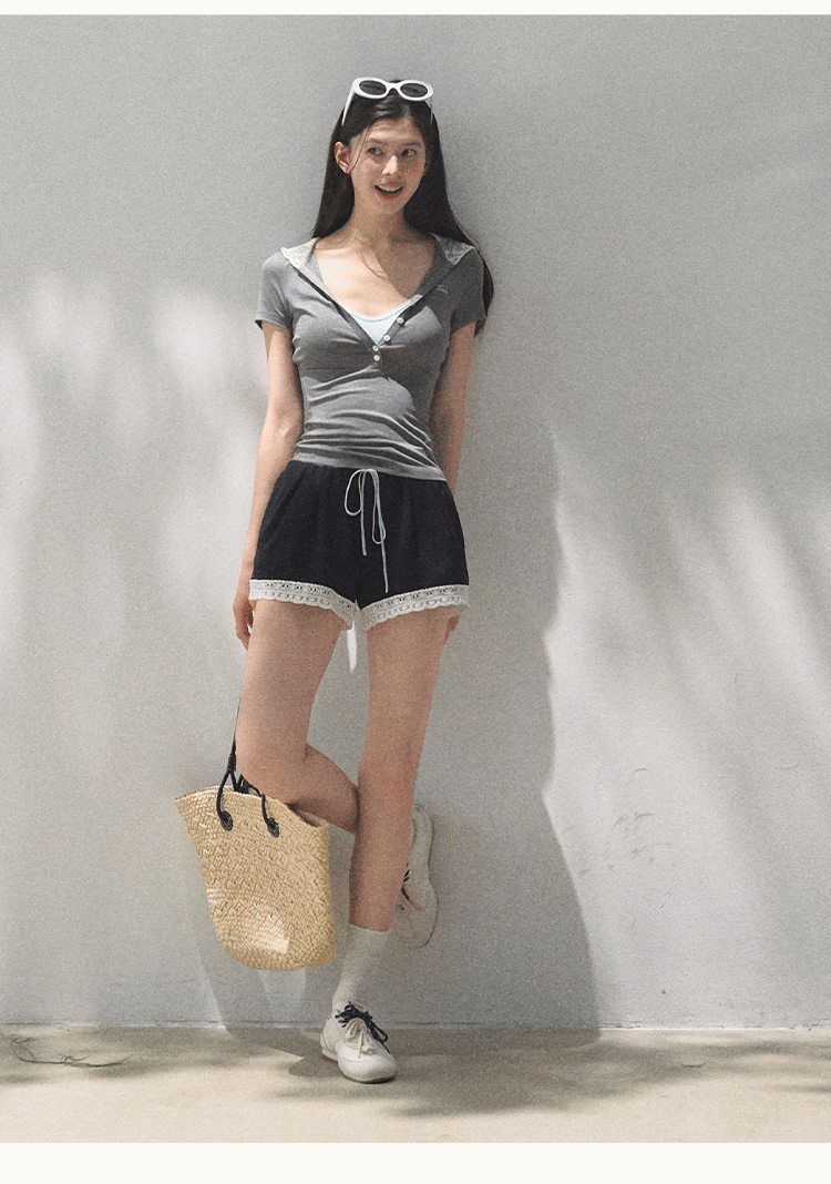 Slim Fit Lace Hood T-Shirt