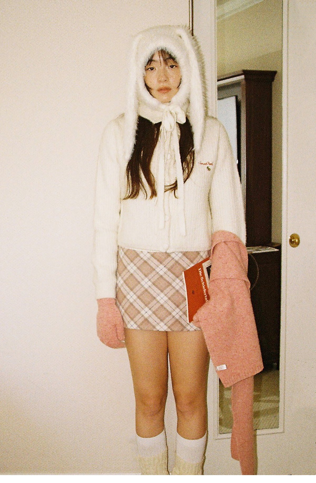 Peter Pan Collar Shirt-Like Knitted Top