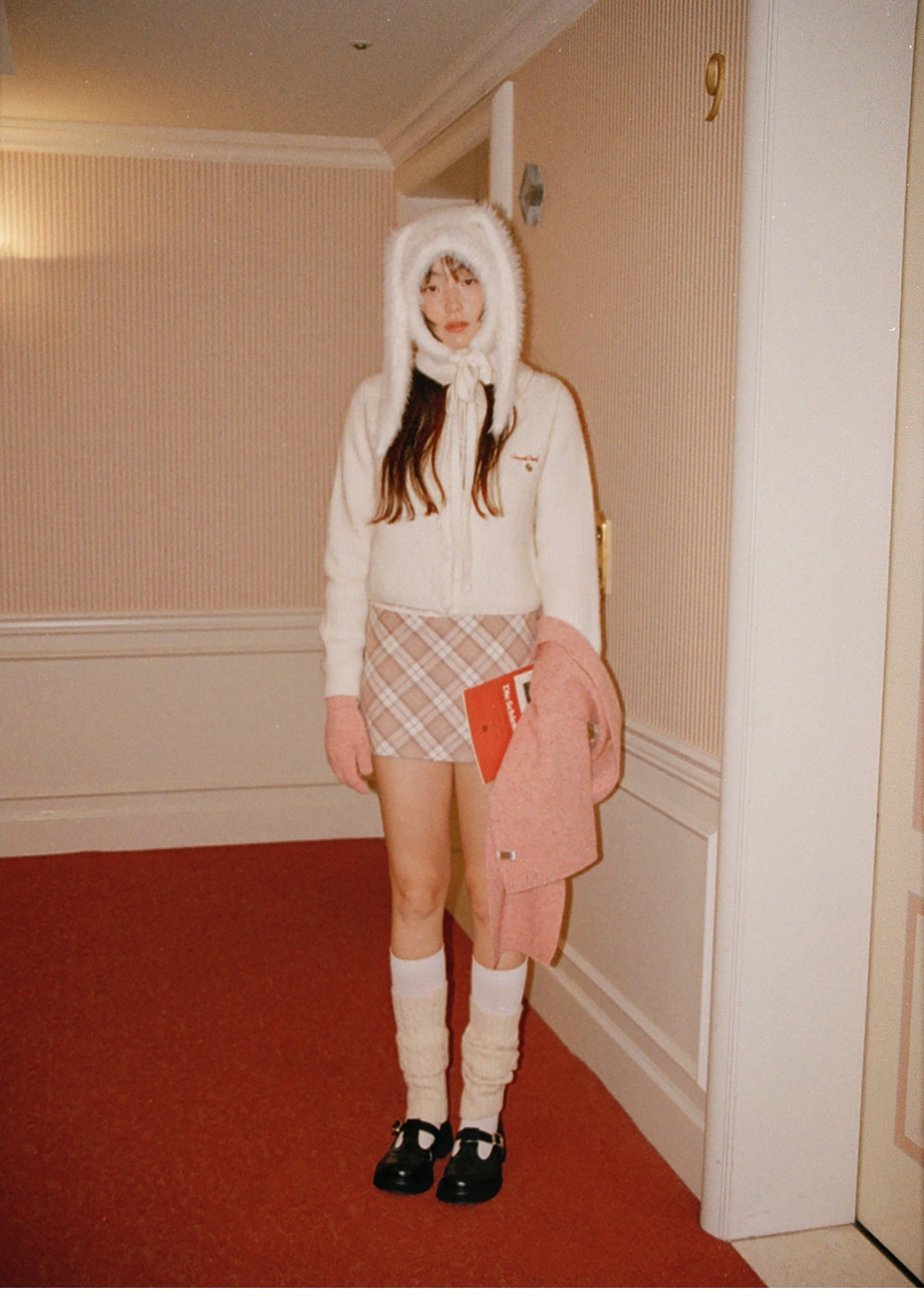 Peter Pan Collar Shirt-Like Knitted Top