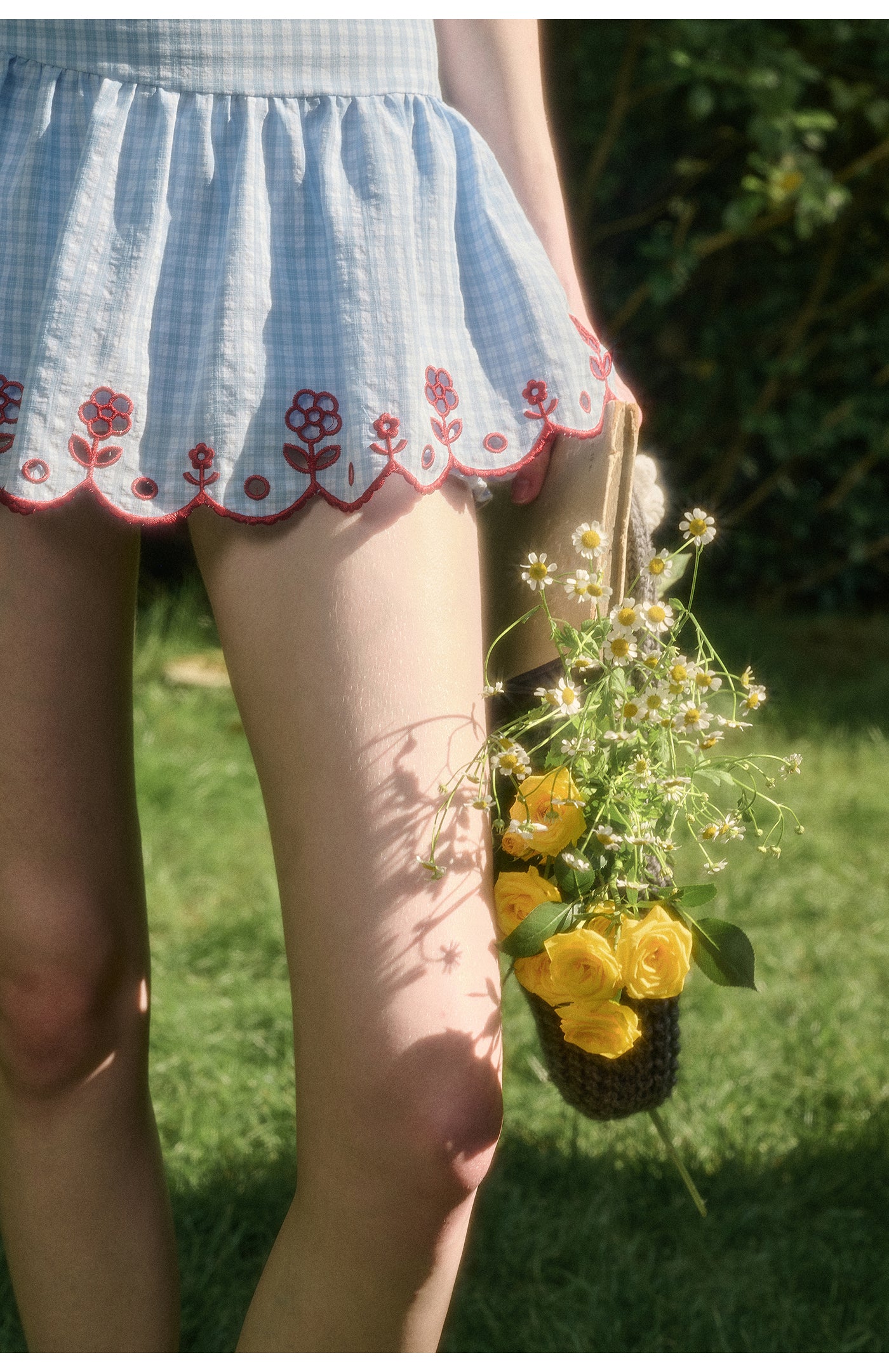 Scalloped Floral Gingham Two-Tone Set-Up