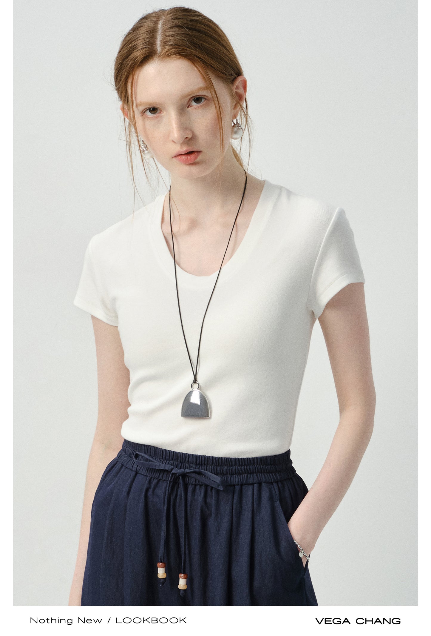 Basic Solid U-Neck Slim T-Shirt