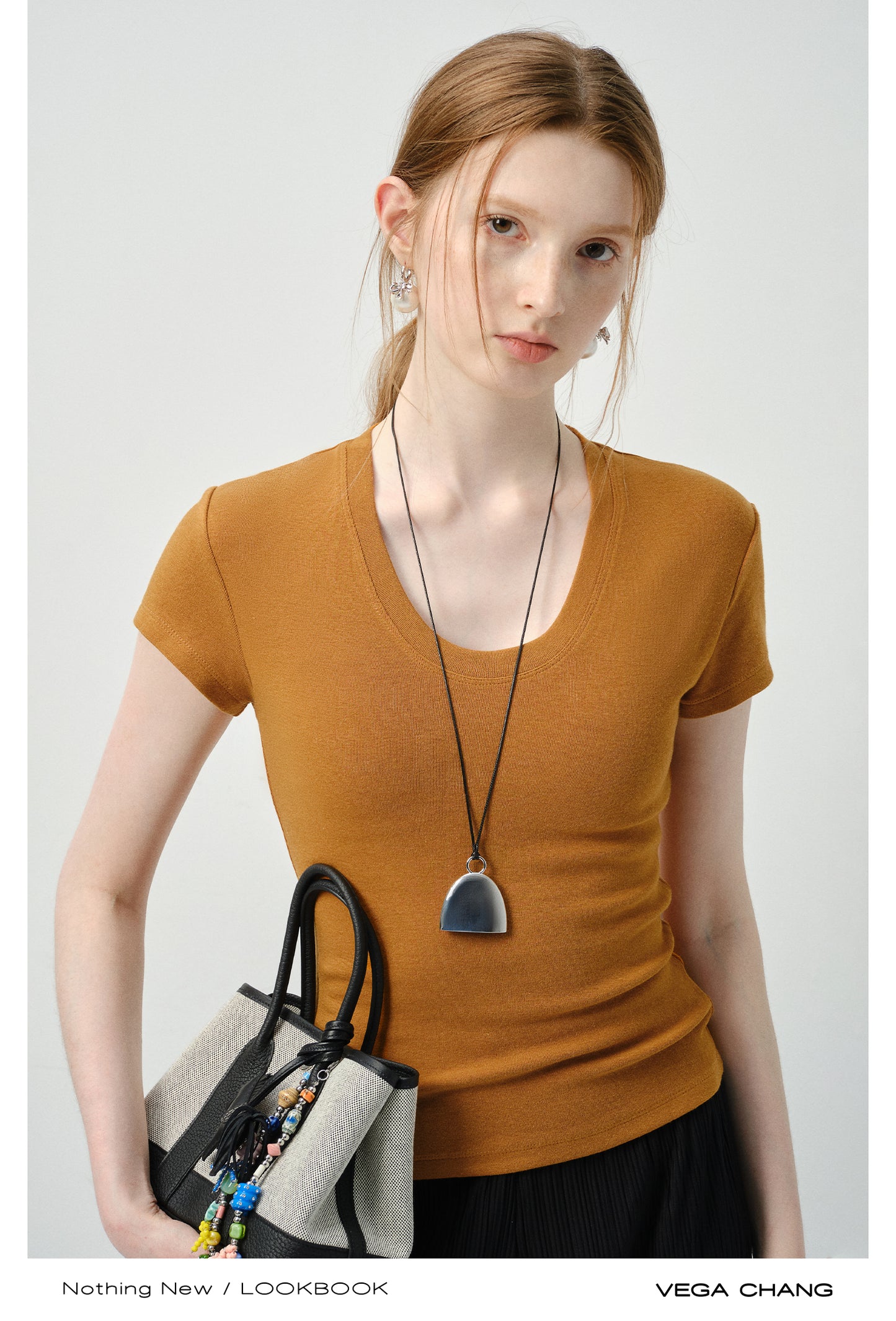 Basic Solid U-Neck Slim T-Shirt