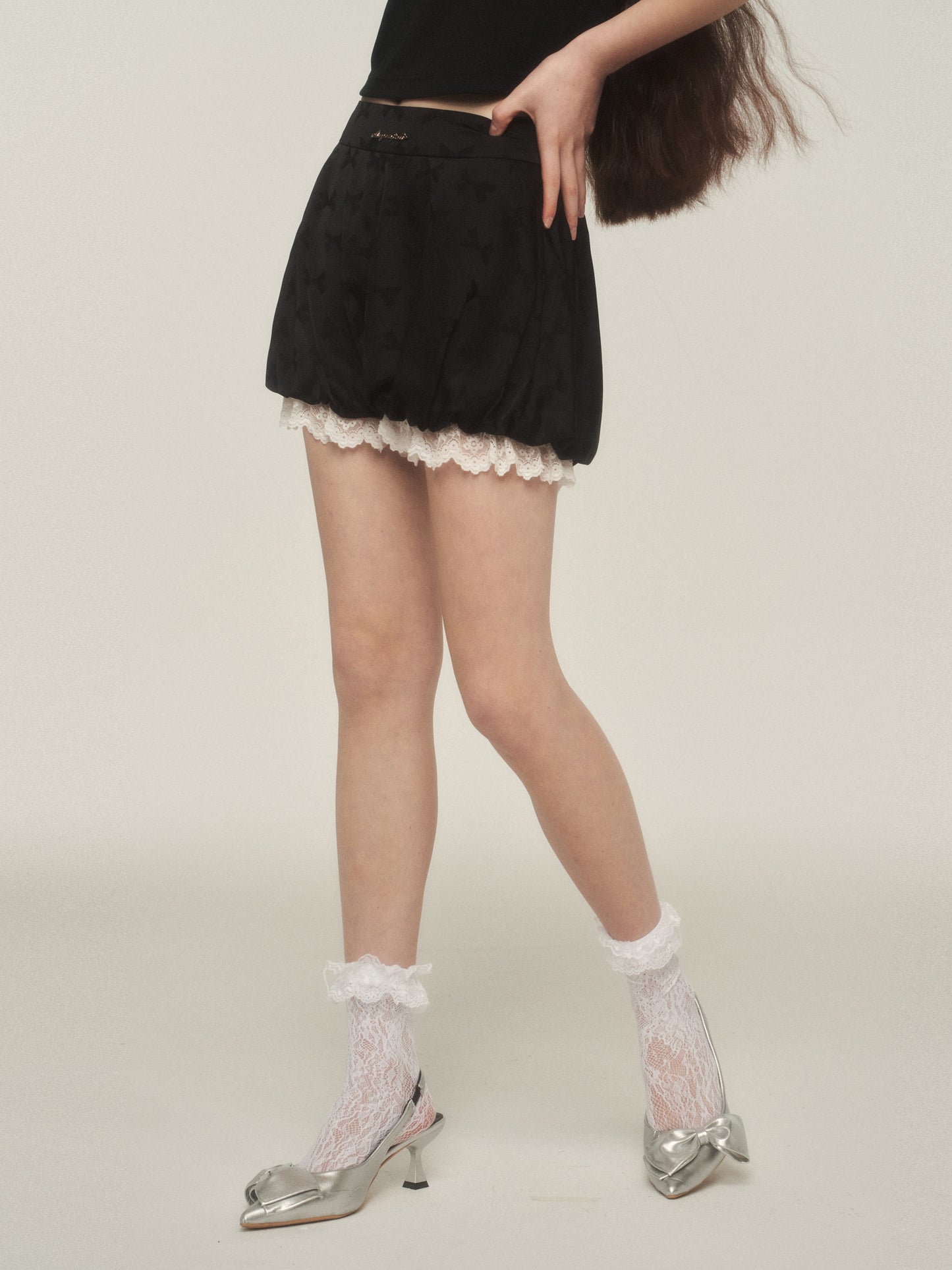 Bow Print Lace-Trimmed Bubble Shorts