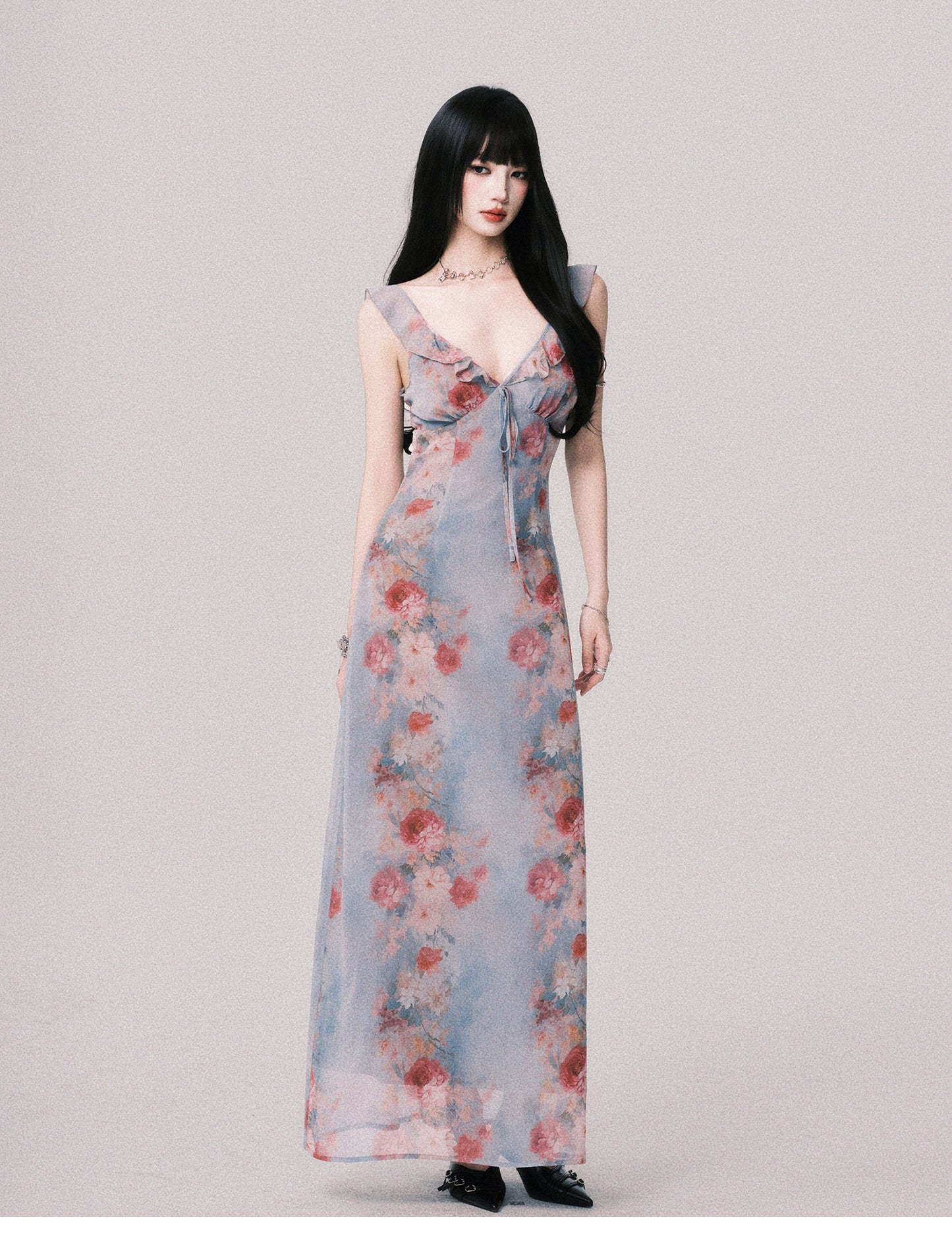 Classic Floral Print Sleeveless V-Neck Dress
