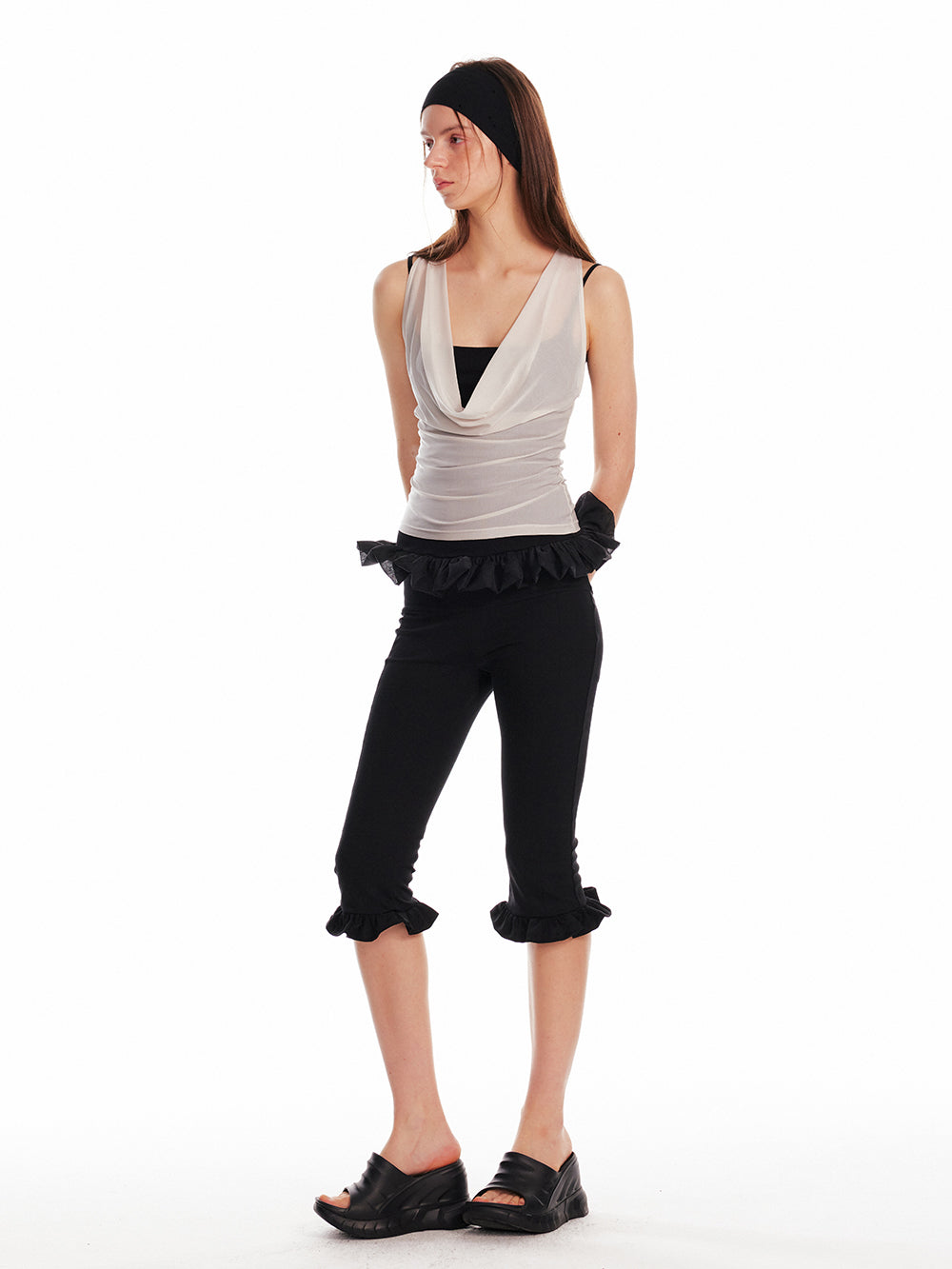 Flutter-Trim Low Rise Capri Pants
