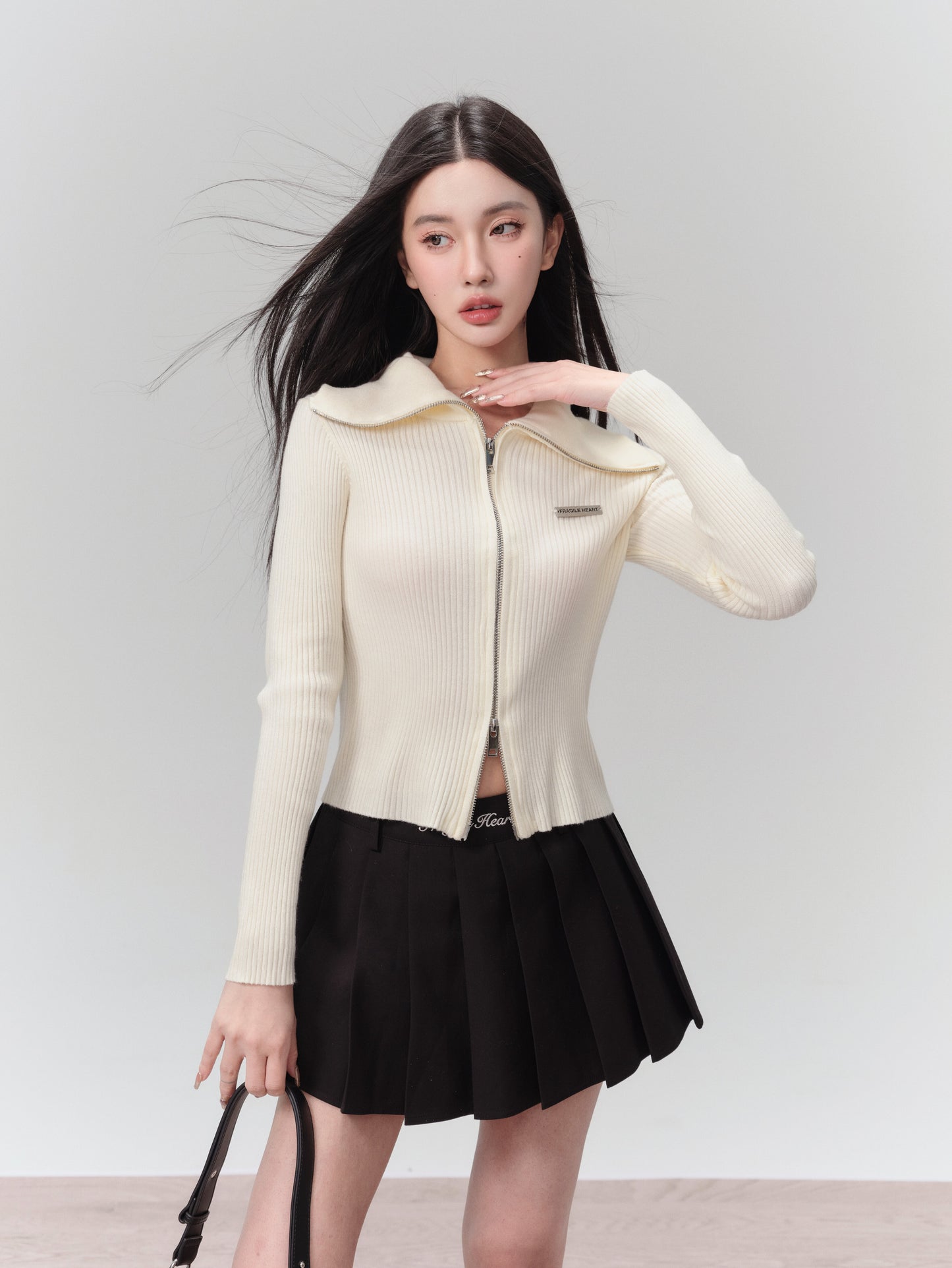 Rib Knit Top With Double Zipper