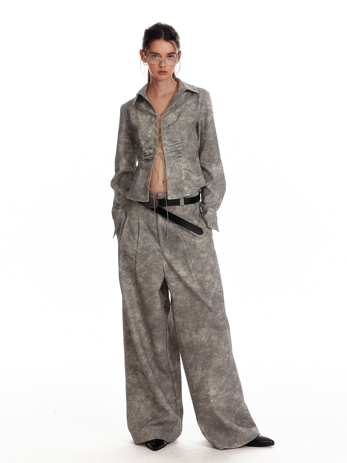Vintage-Inspired Tie Front Shirt / Wide-Leg Pants