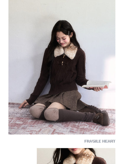 Zip-Up Knit With Fawn Fur Collar