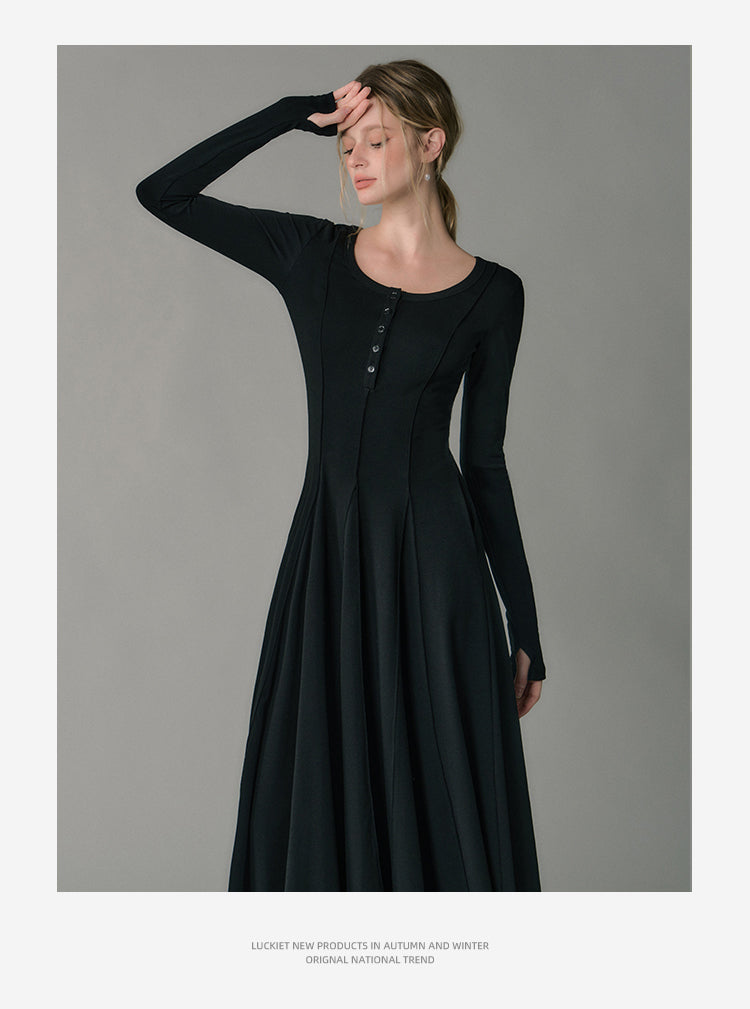Flowy Scoop Neck Dress With Tuck Detail