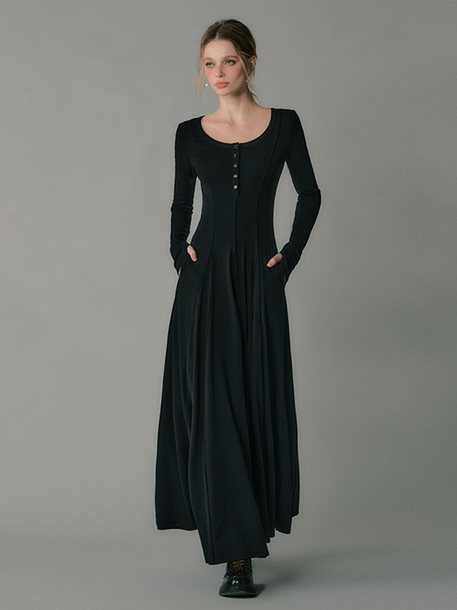 Flowy Scoop Neck Dress With Tuck Detail