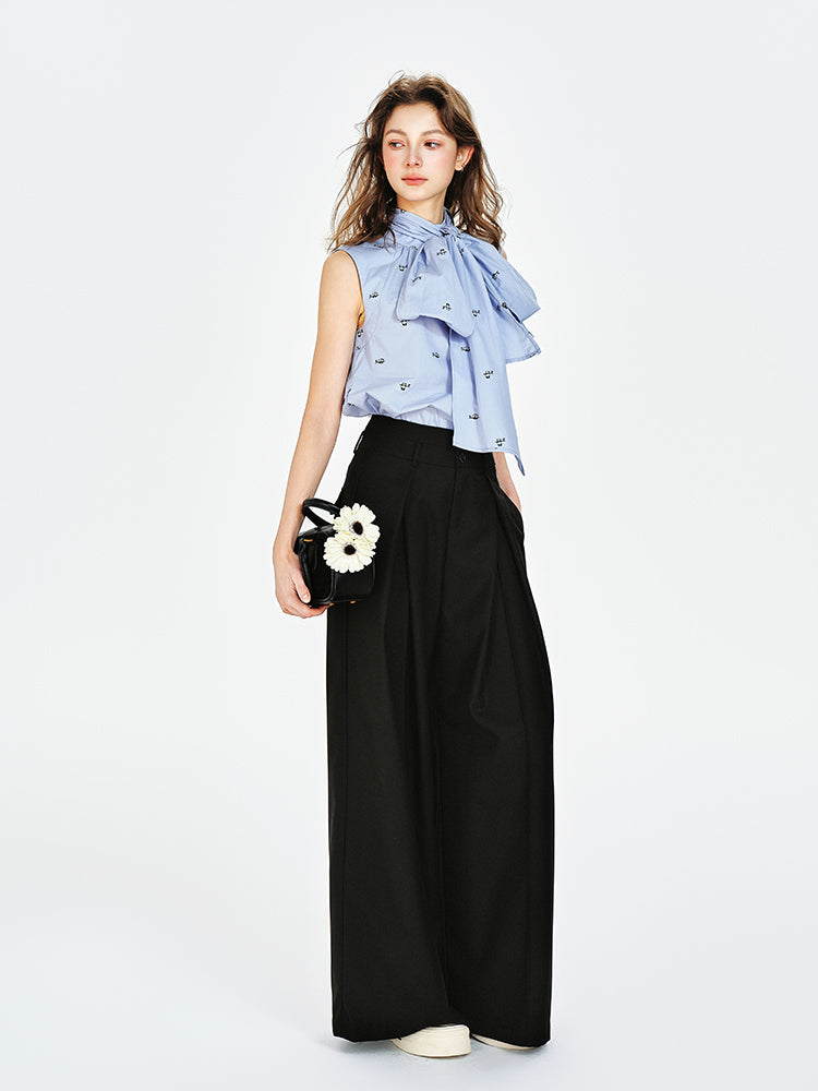 Large Tie Neck Sleeveless Jacquard Embroidered Top