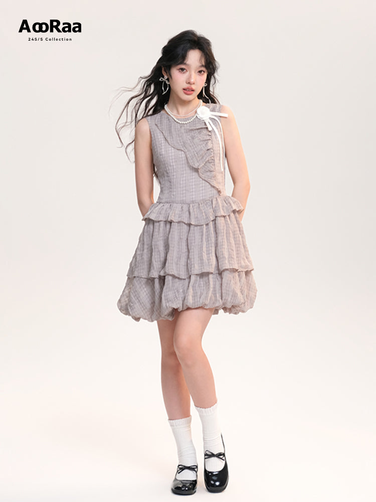 Plaid Sleeveless Tiered Dress With Flower Brooch