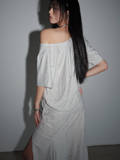 Asymmetric Loose T-Shirt And Leg-Baring Skirt Set