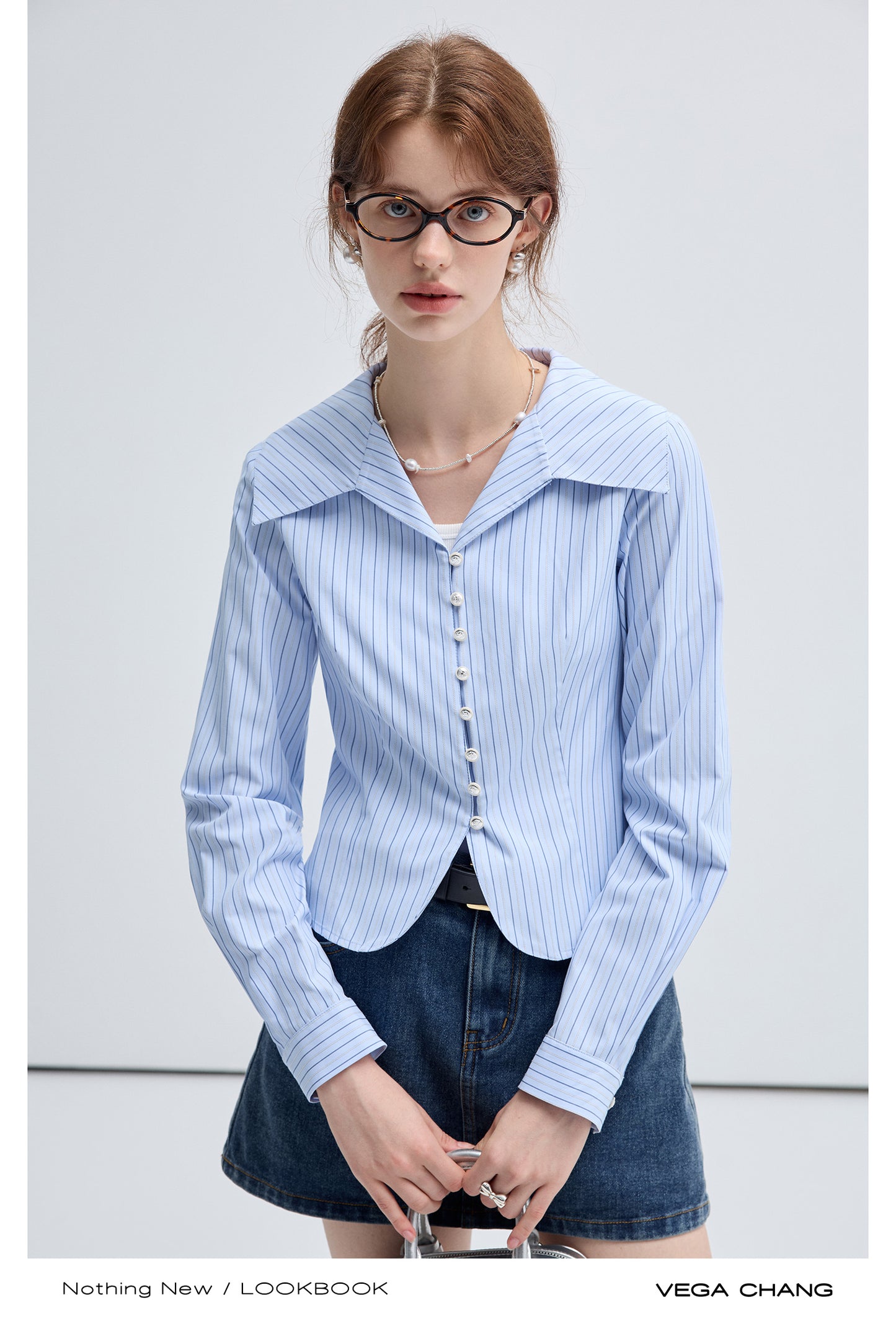 Round Hem Large Open Collar Fitted Stripe Shirt