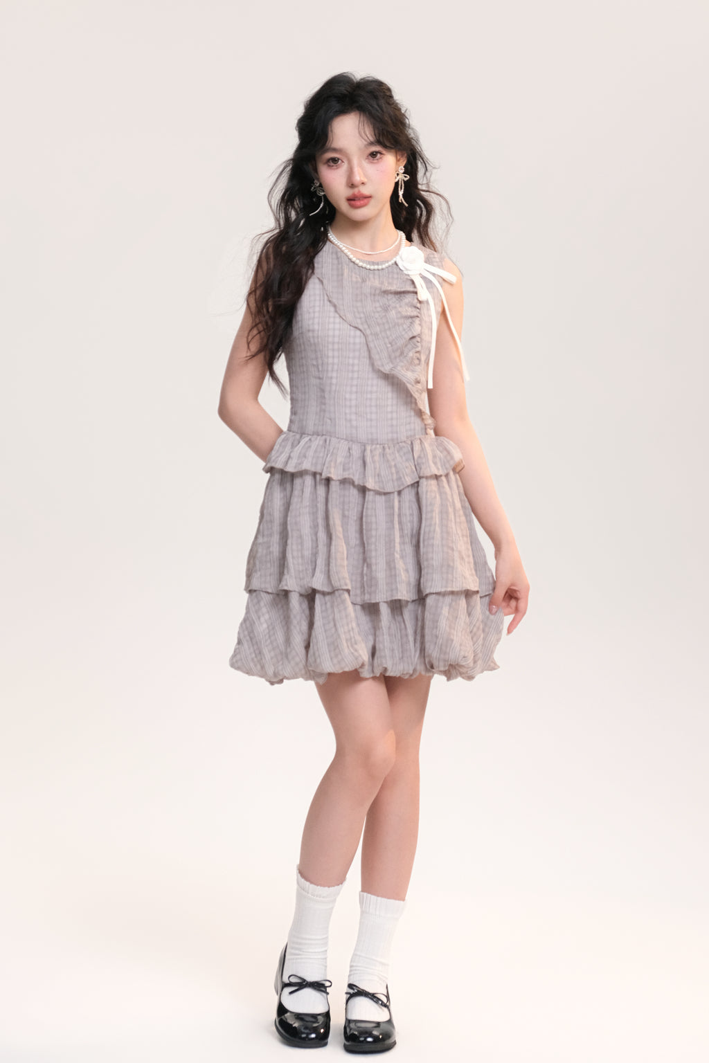 Plaid Sleeveless Tiered Dress With Flower Brooch