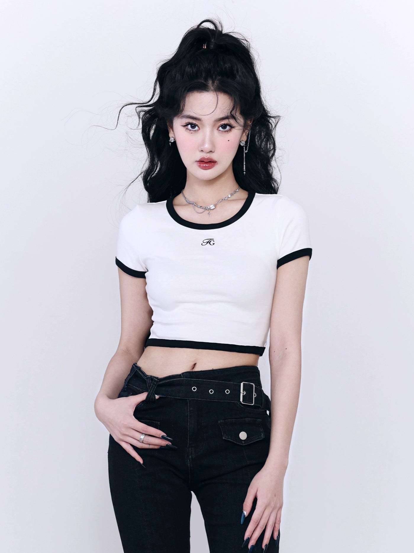 Contrast Color Basic Cropped Fitted Cotton T-Shirt