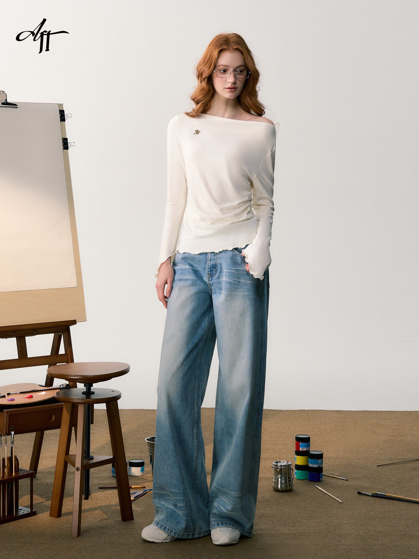 Logo Embroidered Washed Wide-Leg Jeans