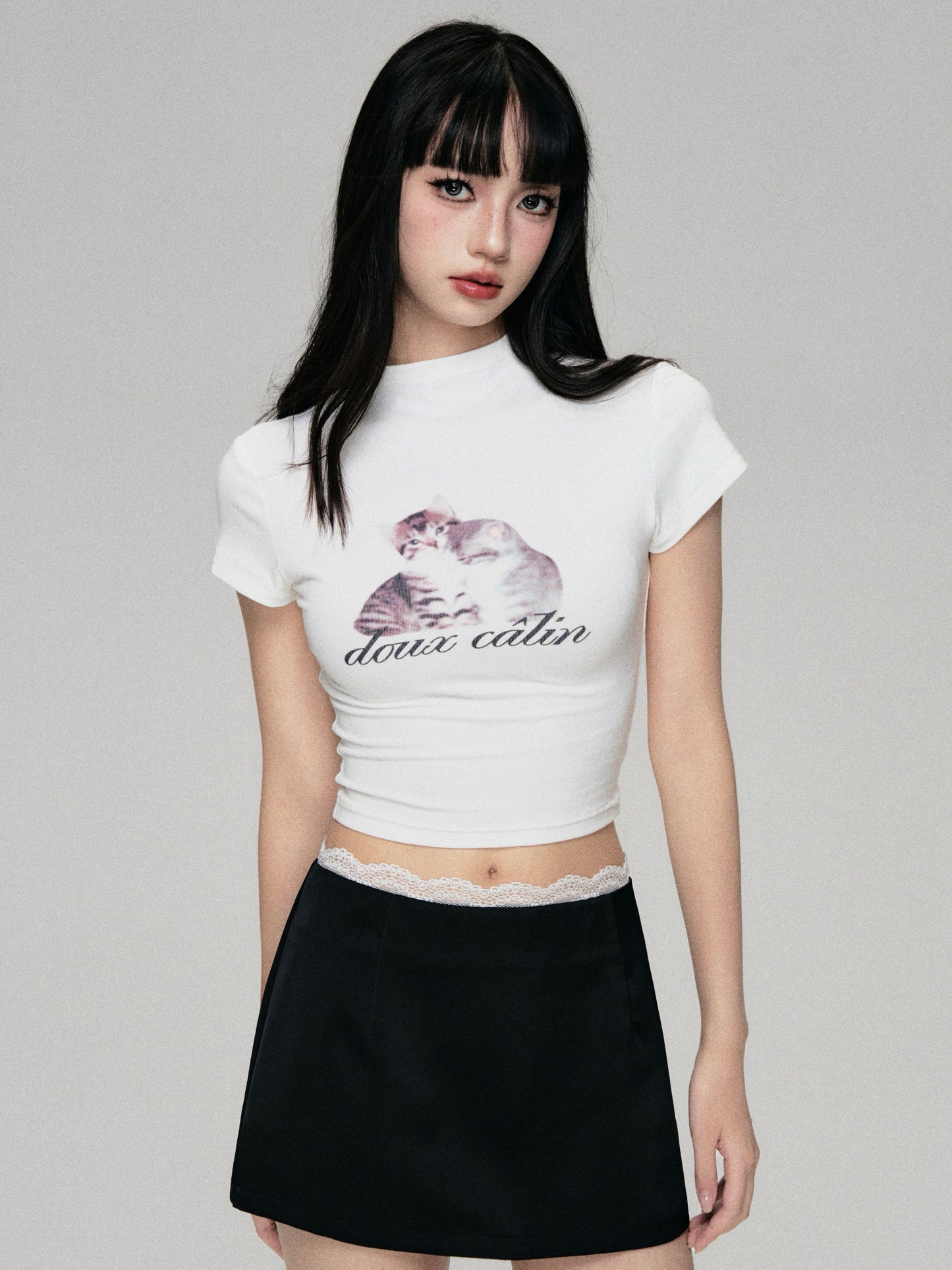 Cat Print Mock Neck Cropped Fitted T-Shirt