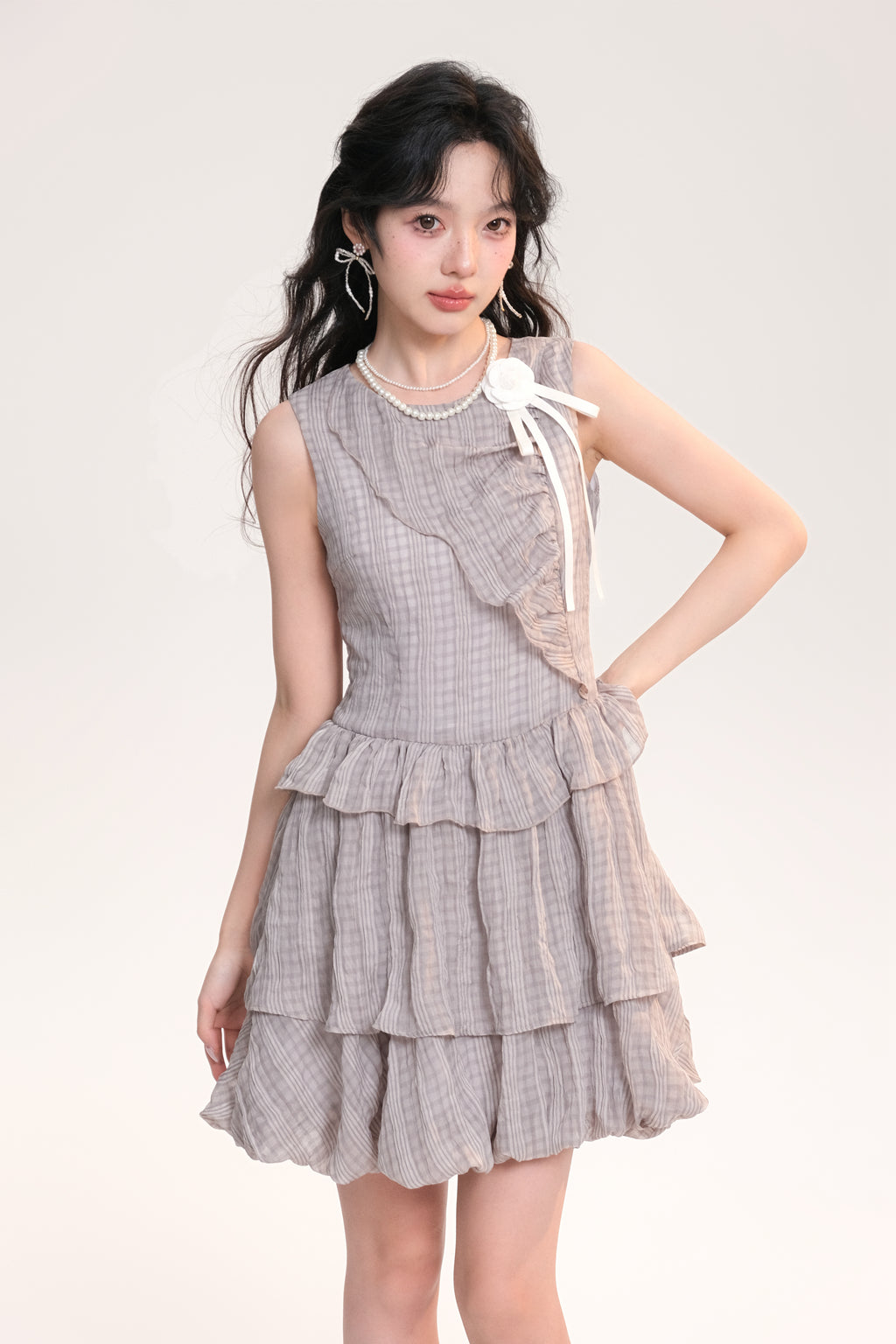 Plaid Sleeveless Tiered Dress With Flower Brooch