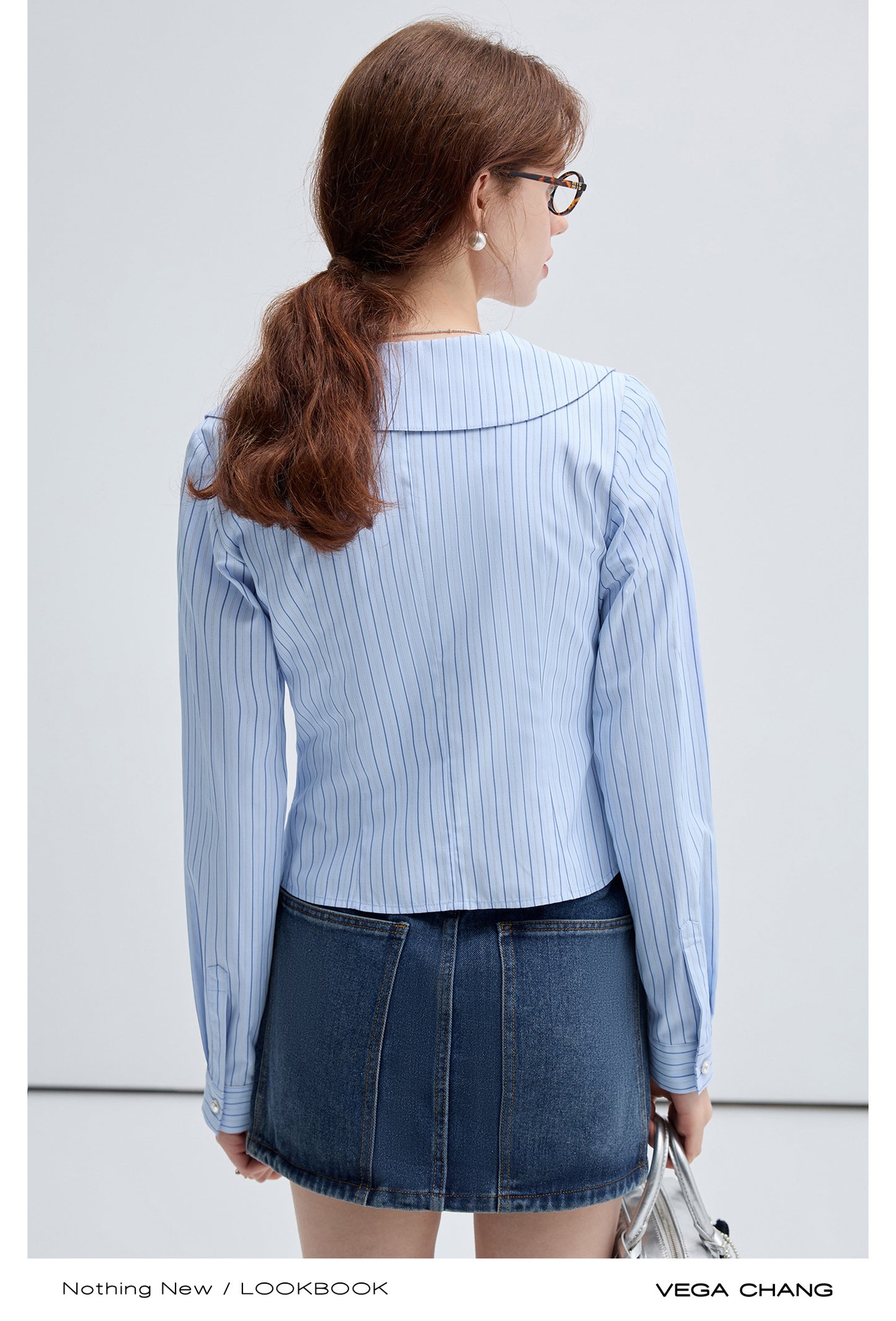 Round Hem Large Open Collar Fitted Stripe Shirt