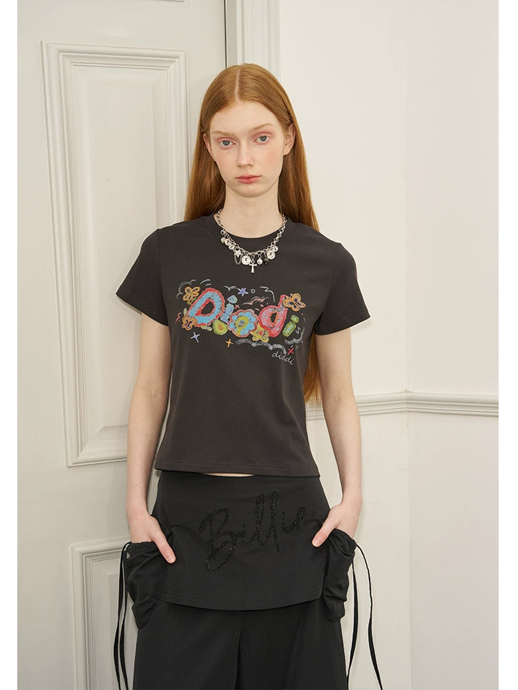 Colorful Letter Print T-Shirt In Oversized And Fitted Shapes