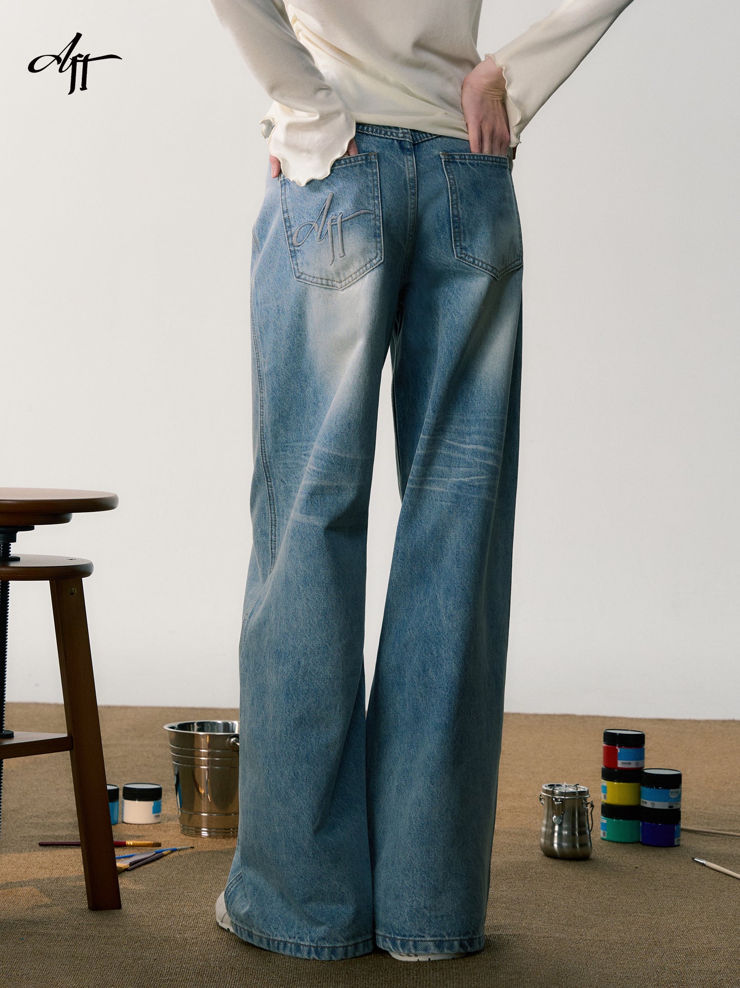 Logo Embroidered Washed Wide-Leg Jeans