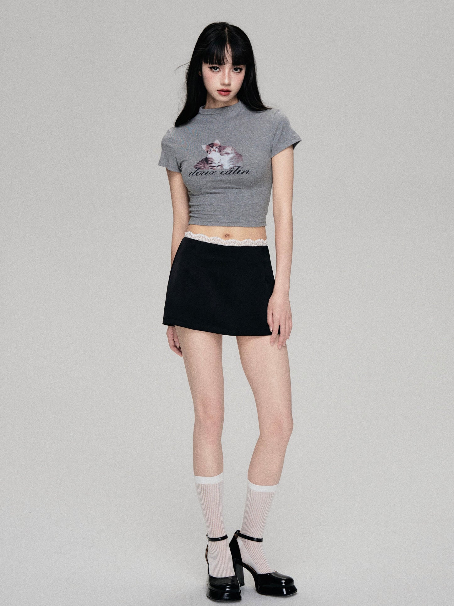 Cat Print Mock Neck Cropped Fitted T-Shirt