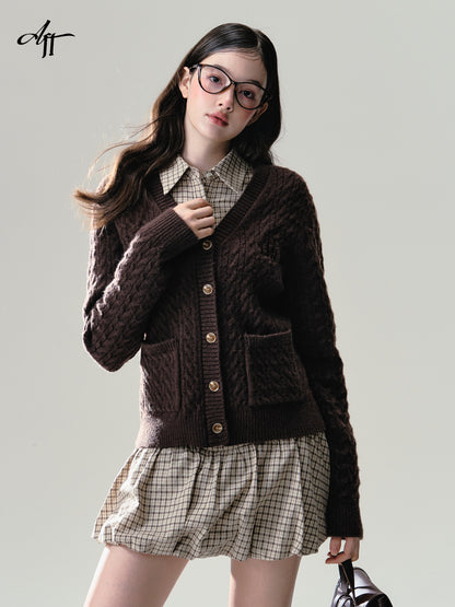 Classic Cable Knit V-Neck Pocketed Cardigan