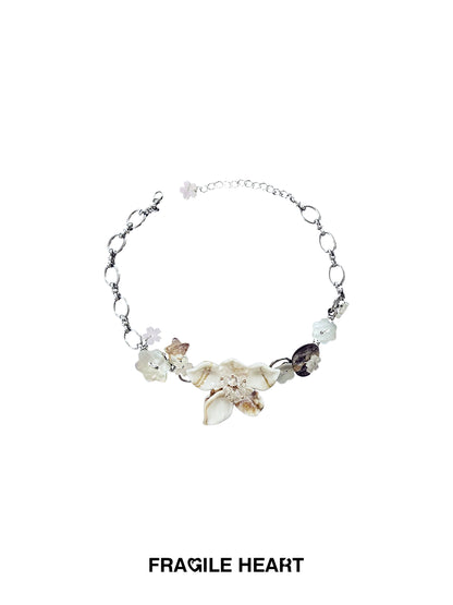 Shell Flower Motif Beaded Metal Choker Necklace