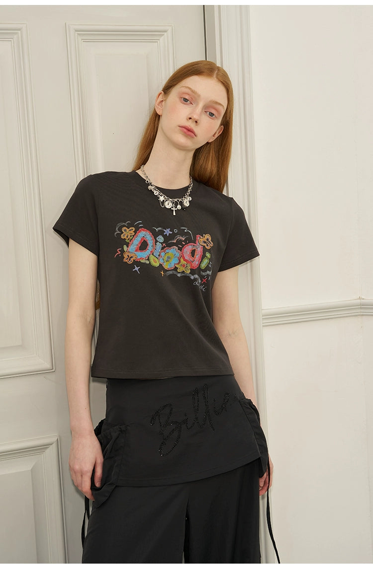 Colorful Letter Print T-Shirt In Oversized And Fitted Shapes