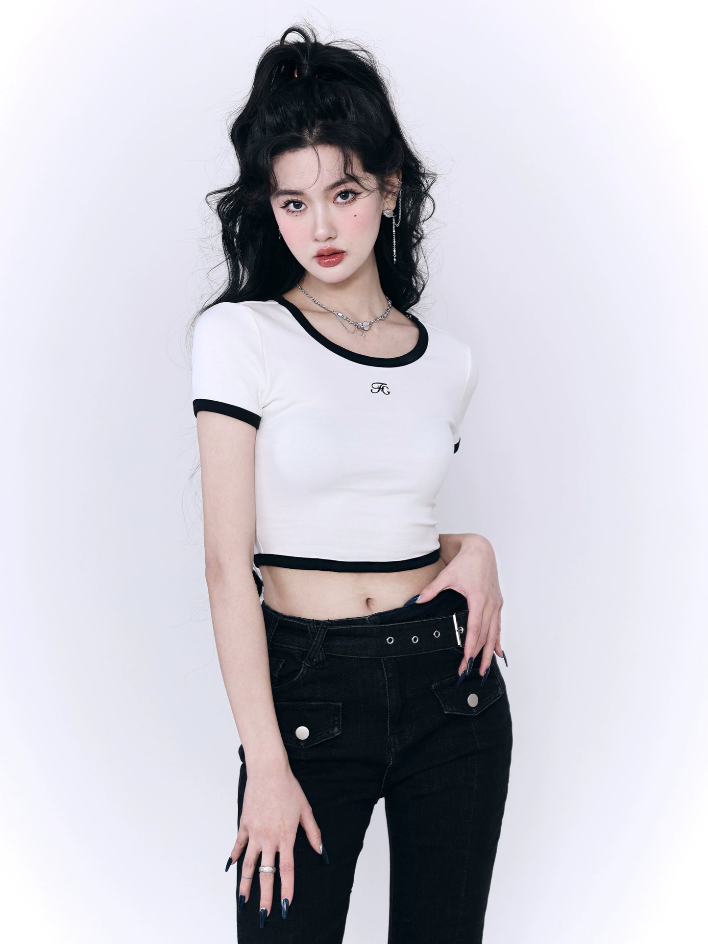 Contrast Color Basic Cropped Fitted Cotton T-Shirt