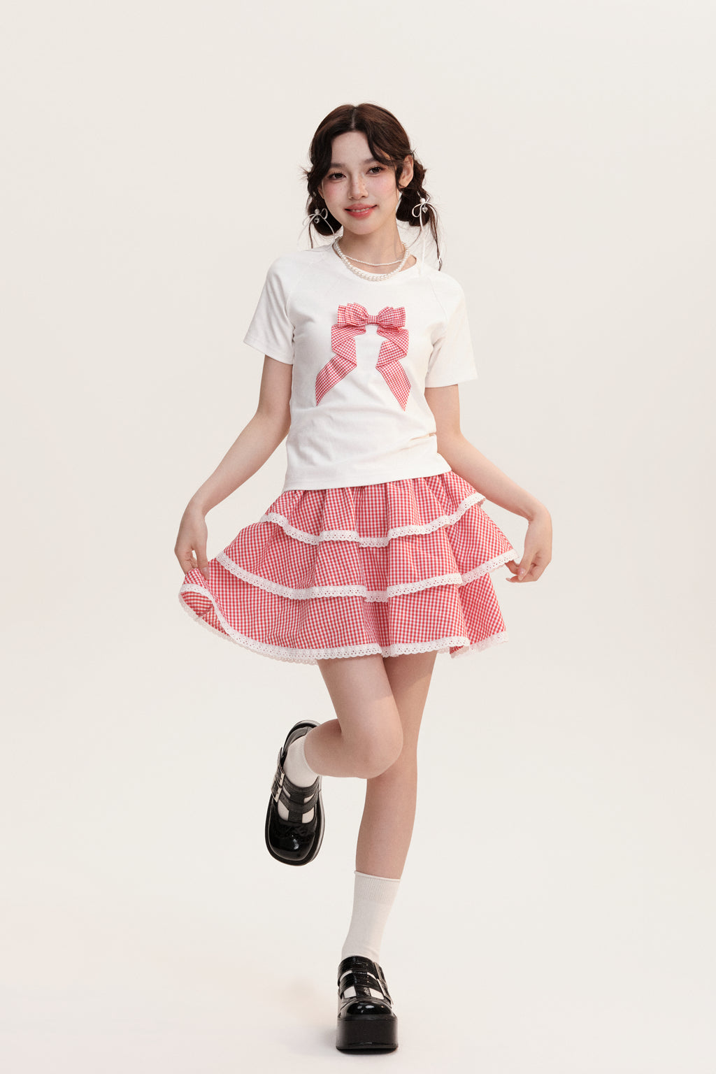 Checkered Three Dimensional Bow Round Neck T-Shirt