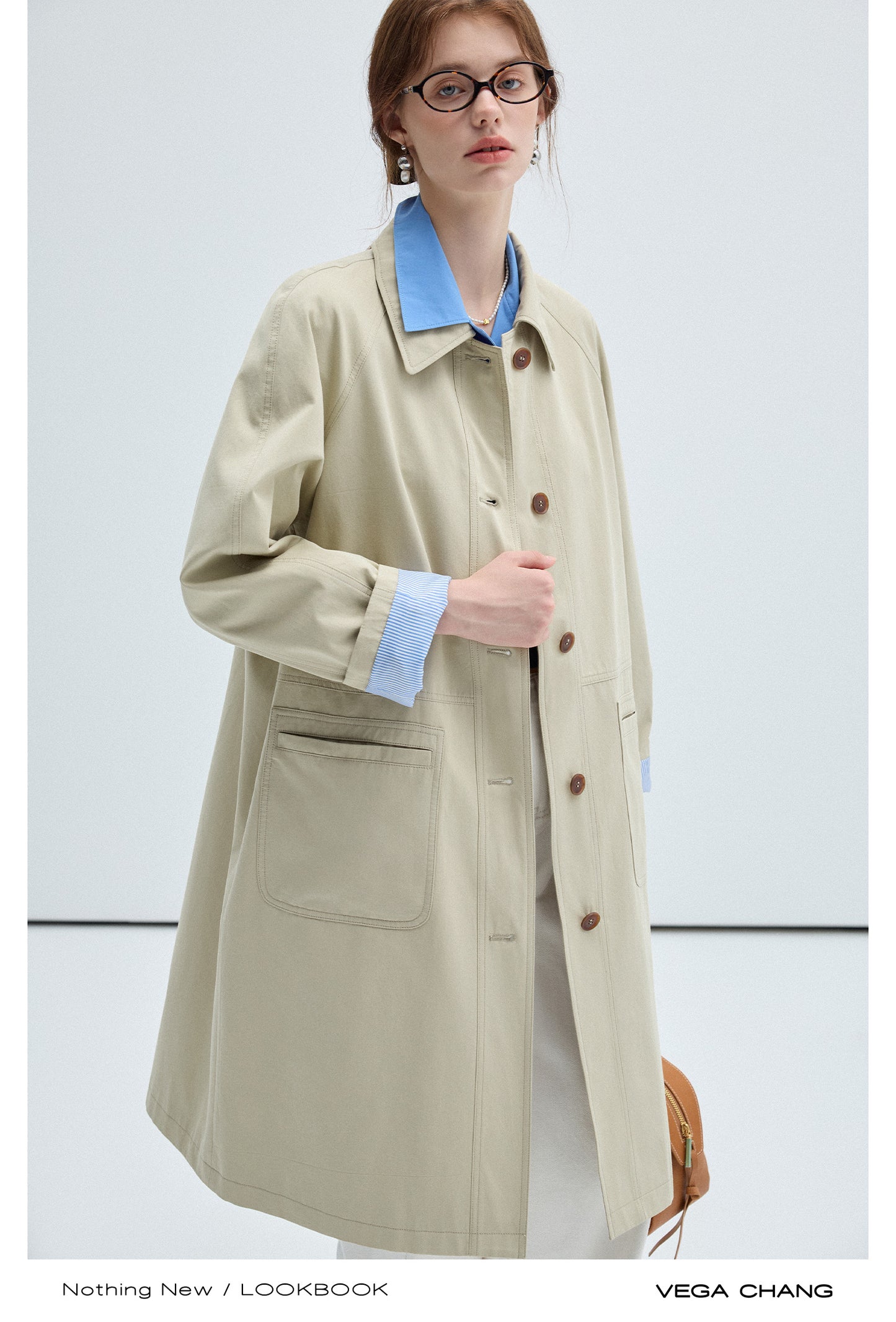 Mid-Length Classic Twill Comfortable Raglan Coat