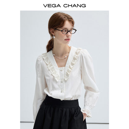 Heart-Buttoned Embroidered Lace Collar Blouse