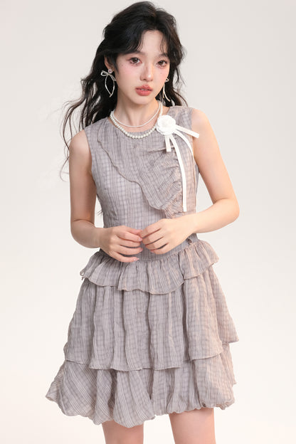 Plaid Sleeveless Tiered Dress With Flower Brooch