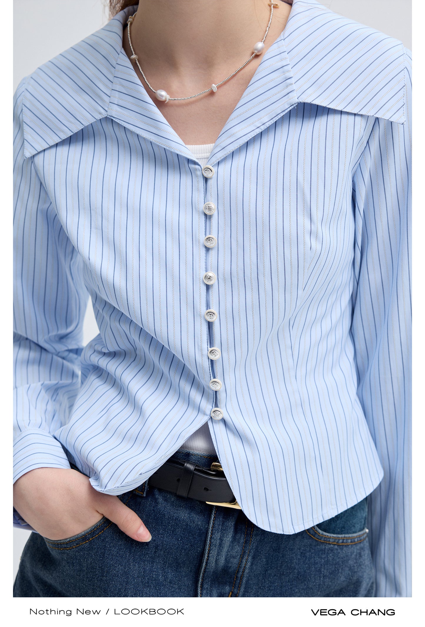 Round Hem Large Open Collar Fitted Stripe Shirt