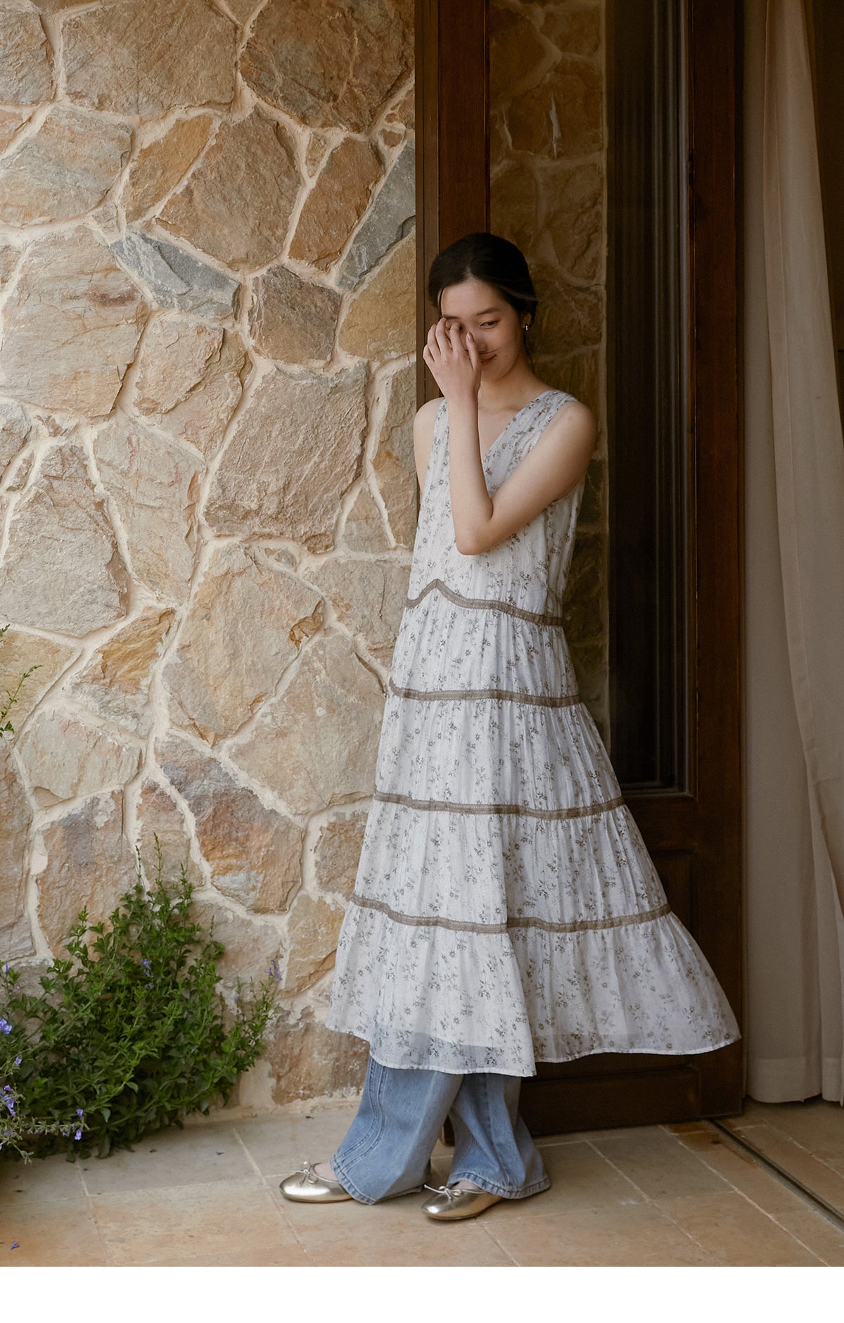Sleeveless Floral Tiered Dress With Lace Detail And Back Tie