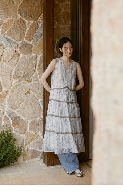 Sleeveless Floral Tiered Dress With Lace Detail And Back Tie