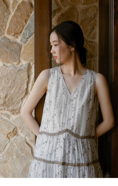 Sleeveless Floral Tiered Dress With Lace Detail And Back Tie