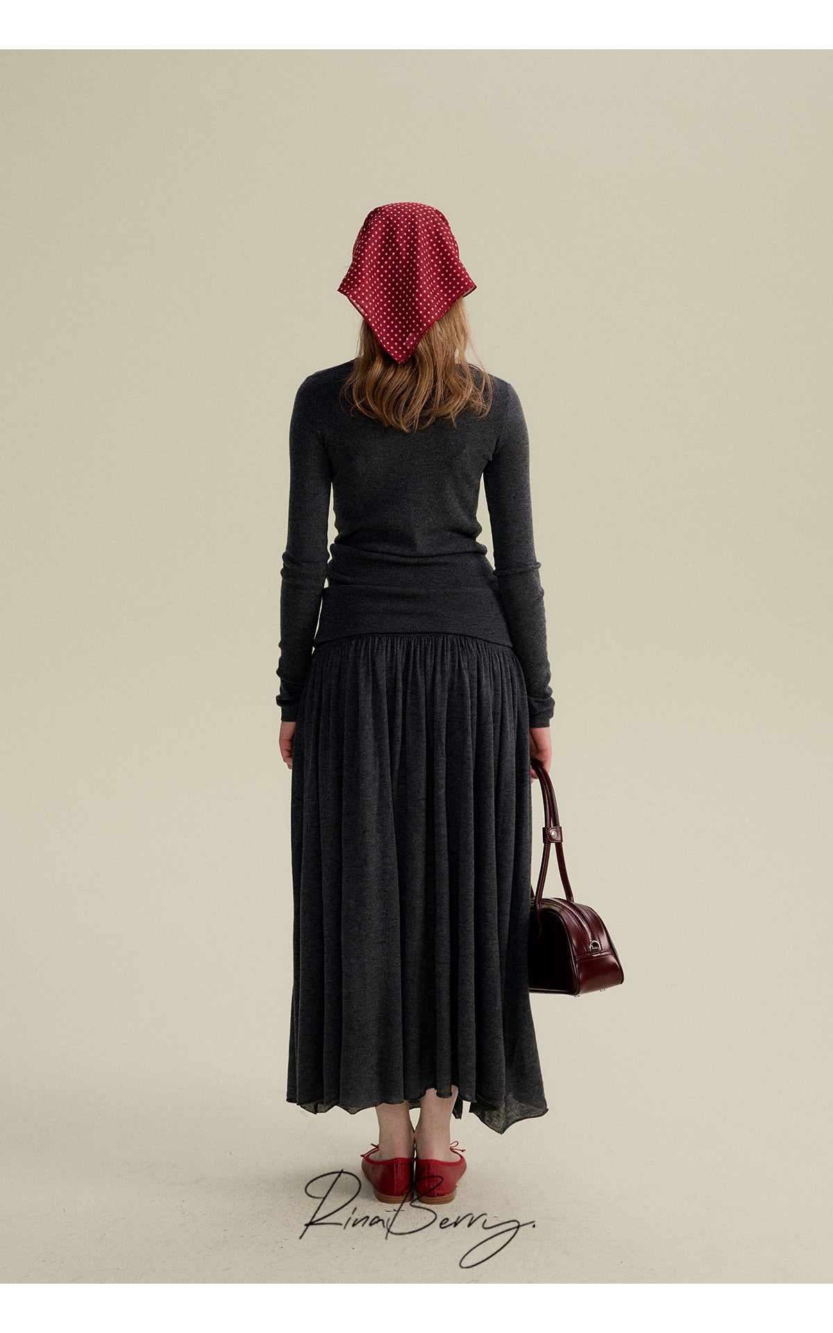 Soft Slim Fit Knit Top & Fluid Matching Maxi Skirt