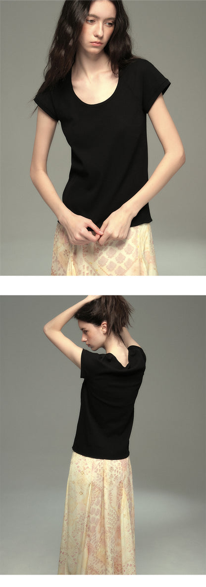 Simple U-Neck Plain T-Shirt