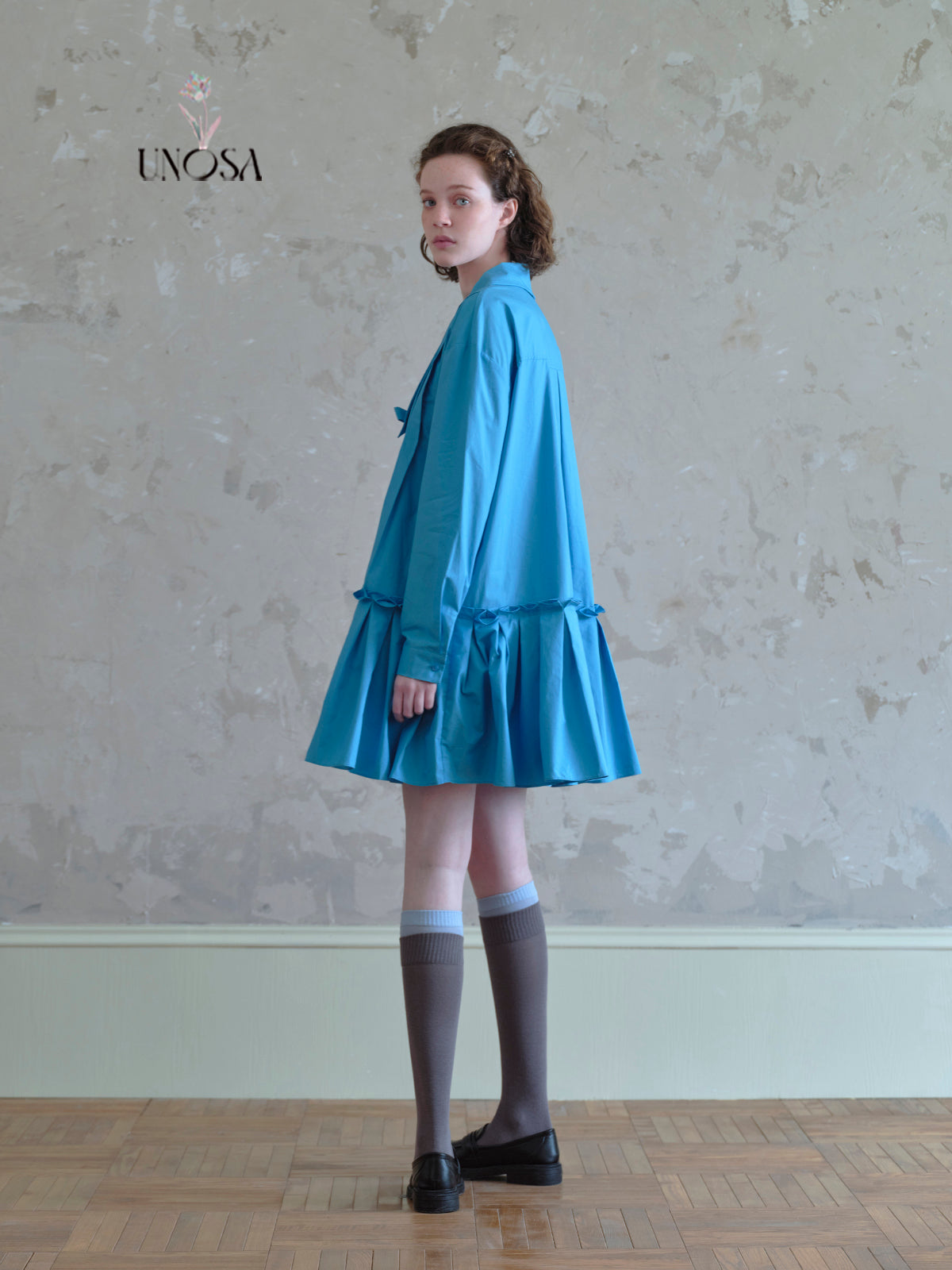 Bow-Tied Deep V Collar Pleated Dress