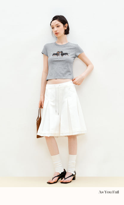 Pearl Necklace Dogs Cropped T-Shirt