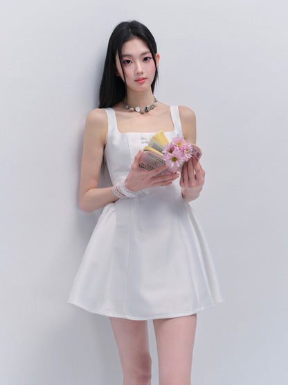Wedding-Inspired Sleeveless Glossy Satin Dress